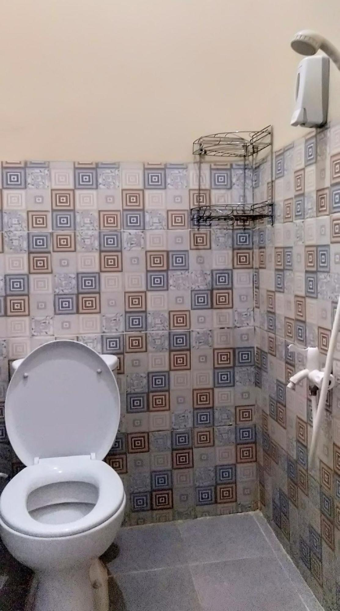 Grand Khalifah Guesthouse Sumbawa Kültér fotó