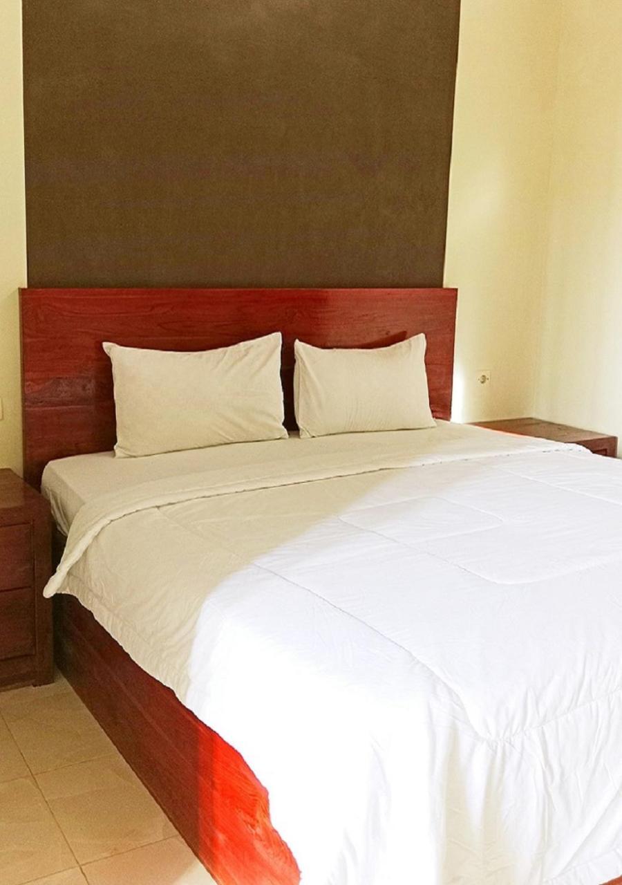 Grand Khalifah Guesthouse Sumbawa Kültér fotó
