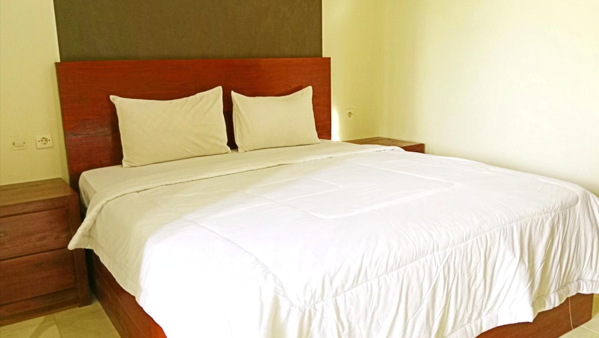 Grand Khalifah Guesthouse Sumbawa Kültér fotó