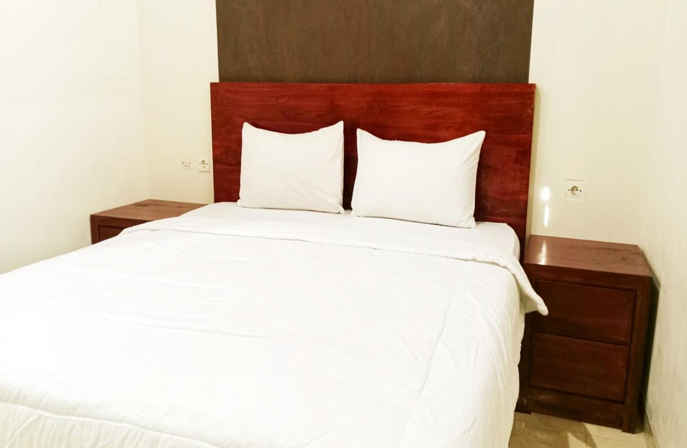 Grand Khalifah Guesthouse Sumbawa Kültér fotó